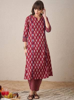 Women paisley printed regular pure cotton kurta with trousers 1