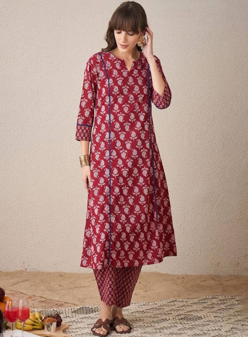 Women paisley printed regular pure cotton kurta with trousers
