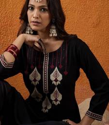 Ethnic motifs embroidered thread work straight kurta
