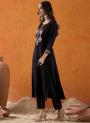 Ethnic motifs embroidered thread work straight kurta 3