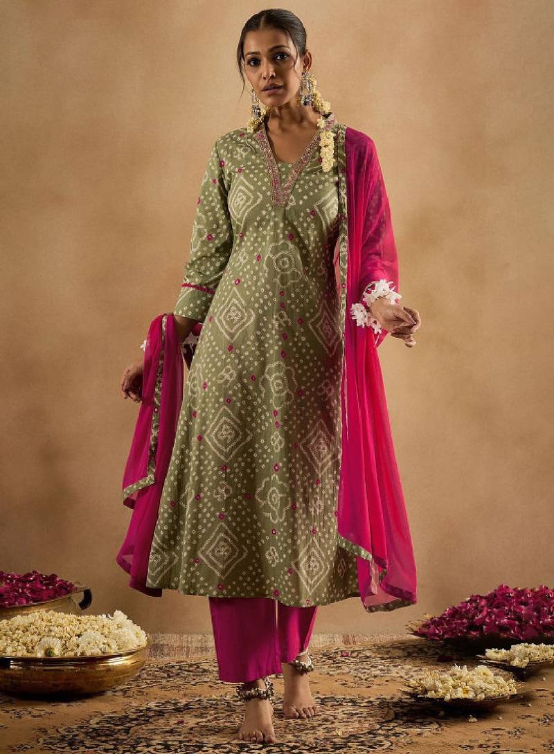 Bandhani printed pure cotton kurta with trousers & dupatta