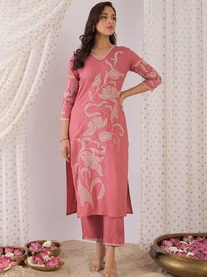 Floral embroidered thread work pure cotton v-neck straight  kurta with trousers 2