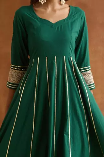 Women printed regular kurta with trousers & with dupatta