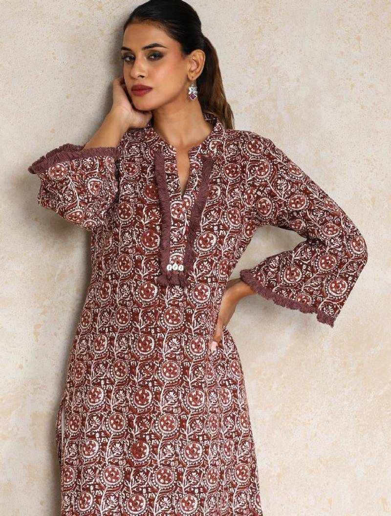Floral printed cotton mandarin collar straight kurta