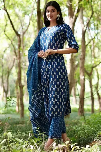 Floral printed keyhole neck straight kurta with palazzos and dupatta