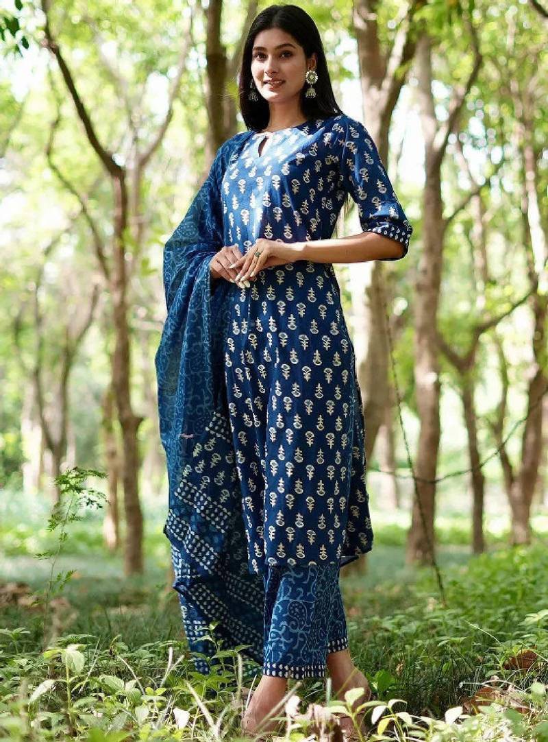 Floral printed keyhole neck straight kurta with palazzos and dupatta