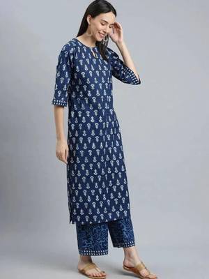 Floral printed keyhole neck straight kurta with palazzos and dupatta 4