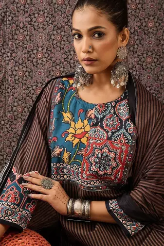 Women ethnic motifs printed regular sequinned pure cotton kurta with trousers & with dupatta