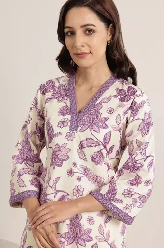 Women floral printed sequins straight kurta