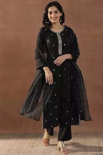 Women floral embroidered regular kurta with trousers & with dupatta