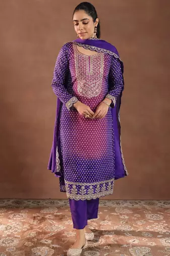 Women bandhani printed regular kurta with trousers & with dupatta