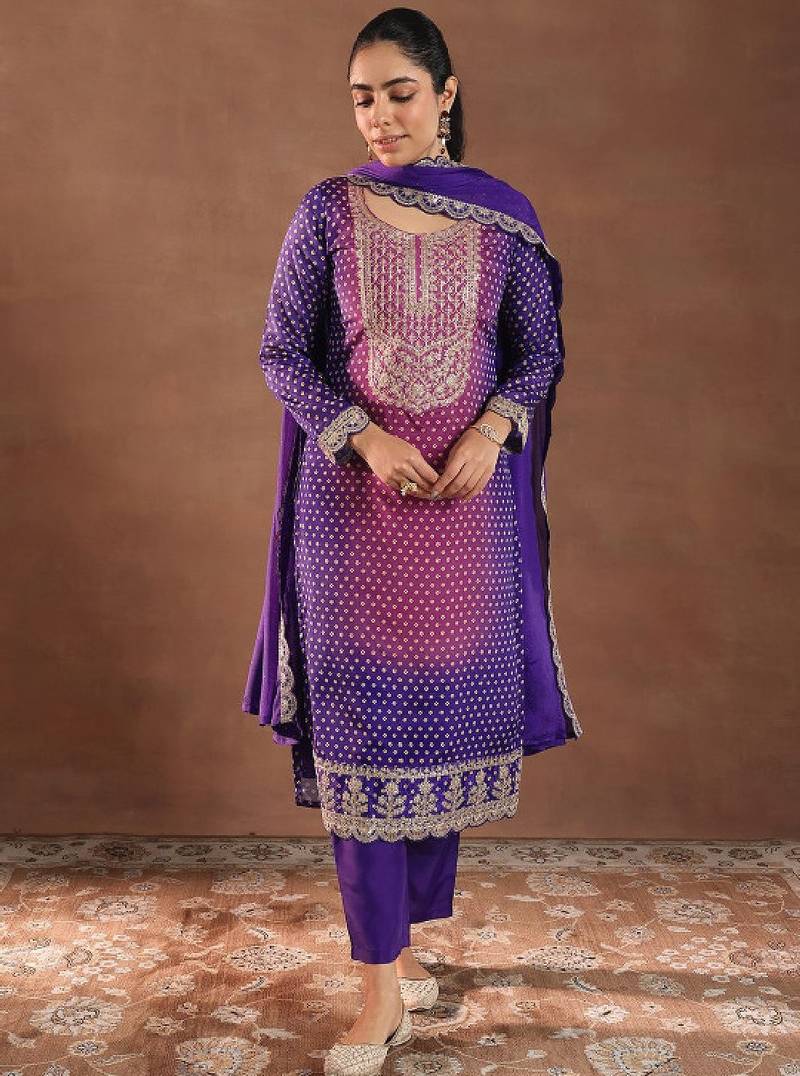 Women bandhani printed regular kurta with trousers & with dupatta