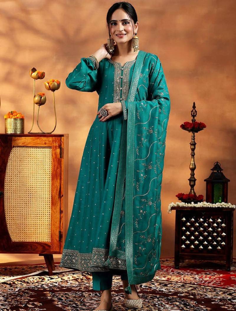 Womens green embroidered anarkali kurta with trousers & dupatta