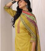 Women floral printed regular kurta with trousers & with dupatta