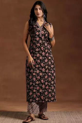 Women floral printed regular mirror work kurta with trousers