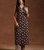Women floral printed regular mirror work kurta with trousers