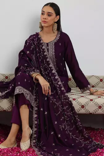 Women floral embroidered regular sequinned kurta with trousers & with dupatta