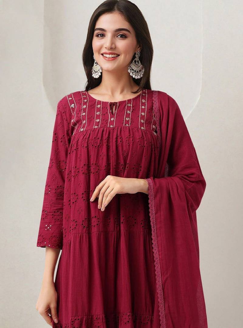 Women ethnic motifs printed cotton kurta with trousers & dupatta