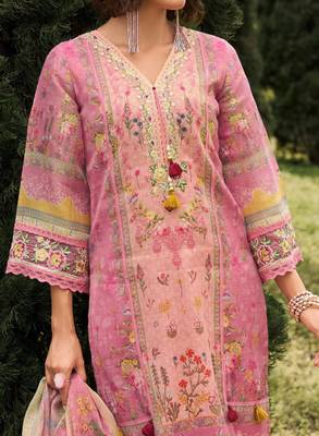Floral printed v-neck linen kurta with trousers and dupatta 3