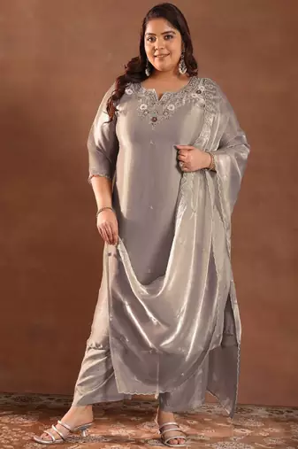 Extra love by libas plus size women floral embroidered kurta with trousers & with dupatta