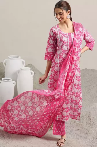 Women floral printed kurta with trousers & dupatta
