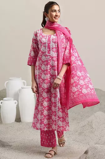 Women floral printed kurta with trousers & dupatta