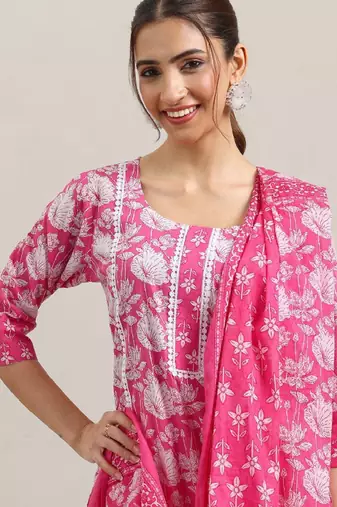 Women floral printed kurta with trousers & dupatta