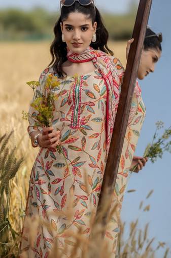 Women floral printed kurta with palazzos & dupatta