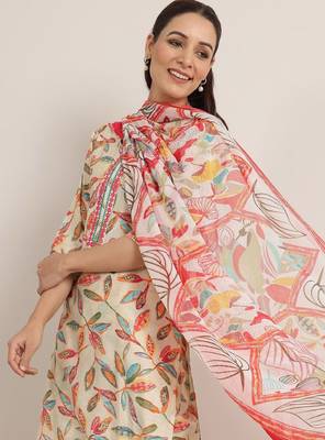 Women floral printed kurta with palazzos & dupatta 3