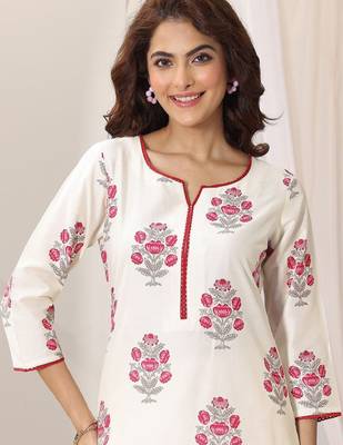 Women floral printed kurta with trousers & dupatta 2