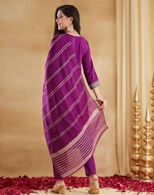 Purple viscose rayon kurta pant set with chanderi jacquard dupatta 4