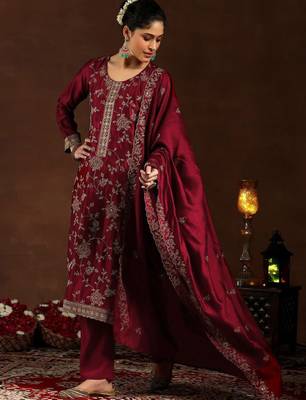 Women ethnic motifs embroidered regular sequinned kurta with trousers & dupatta 4