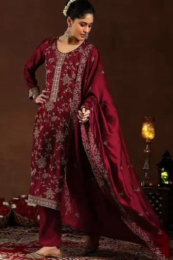 Women ethnic motifs embroidered regular sequinned kurta with trousers & dupatta