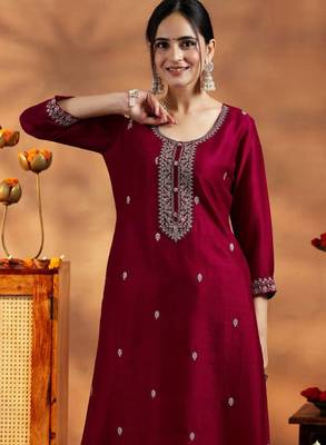 Floral embroidered sequinned pure silk straight kurta with lining 2