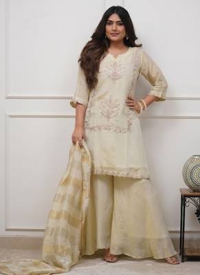 Cream chinon embroidered kurta pant set with jacquard dupatta 1