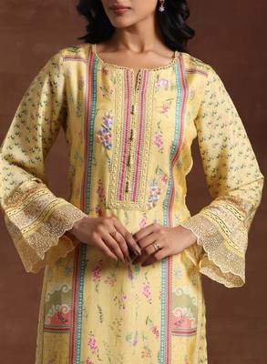Floral printed notch neck beads and stones straight kurta with palazzos and dupatta 2
