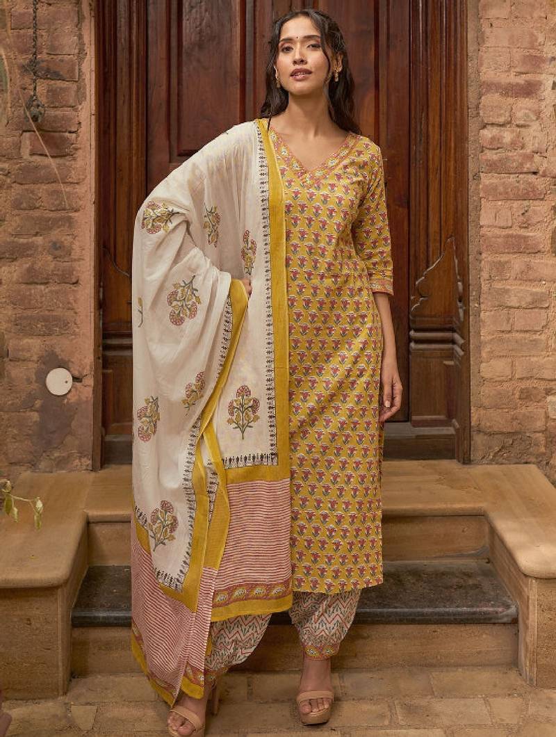 Floral printed v-neck straight kurta with salwar and dupatta