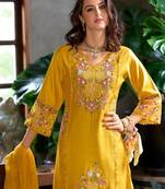 Women floral embroidered panelled sequinned kurta with trousers & with dupatta