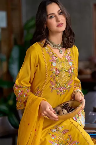 Women floral embroidered panelled sequinned kurta with trousers & with dupatta