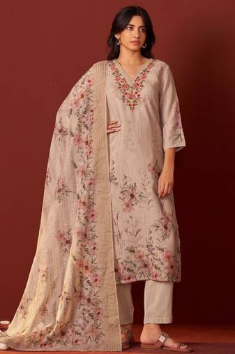 Women floral embroidered linen kurta with trousers & dupatta