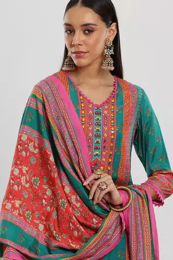 Women ethnic motifs printed kurta with salwar & dupatta