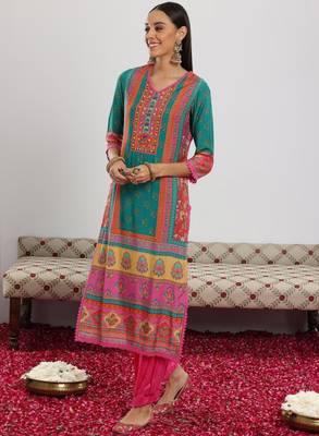 Women ethnic motifs printed kurta with salwar & dupatta 4