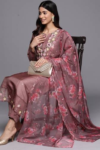Women floral embroidered kurta with trousers & dupatta