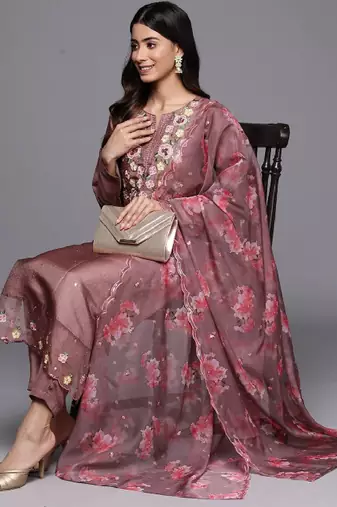 Women floral embroidered kurta with trousers & dupatta