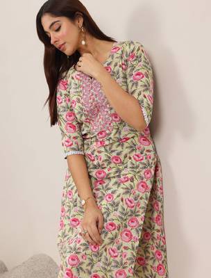 Floral printed round neck straight kurta with trouser 1