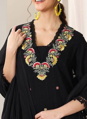 Floral embroidered mirror work a-line kurta with trousers and dupatta 2