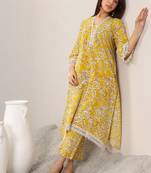 Floral printed v-neck a-line kurta with trousers
