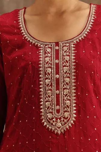 Women ethnic motifs embroidered kurta with trousers & dupatta