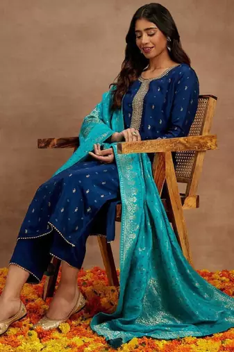 Women ethnic motifs embroidered thread work kurta with trousers & dupatta kurta sets