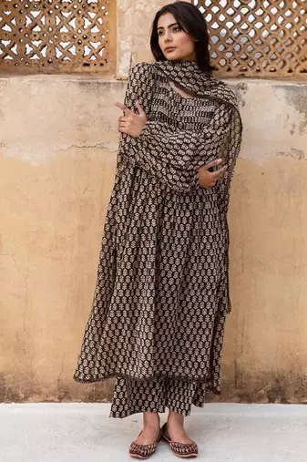 Women ethnic motifs printed a-line kurta with palazzo & dupatta